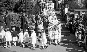 1953_letzte erstkommunion in der notkirche_n_20